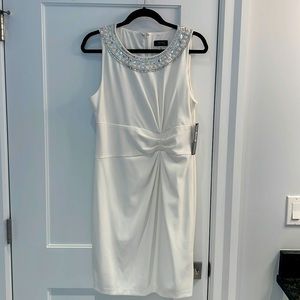 Never worn white Tahari with tag